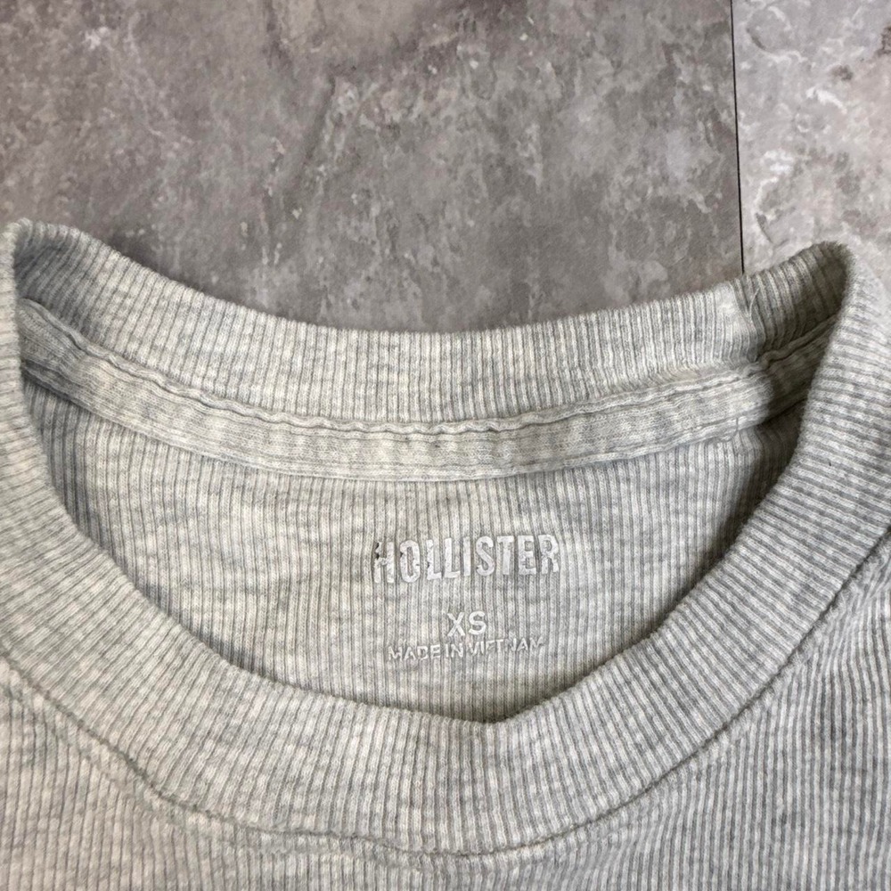 Y2K Hollister bunny graphic baby T size xs - Picture 3 of 8